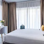 Nouvelle Maison Luxury Palace בית הארחה 4*