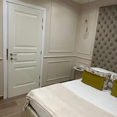 Гостевой дом Nouvelle Maison Luxury Palace 4*