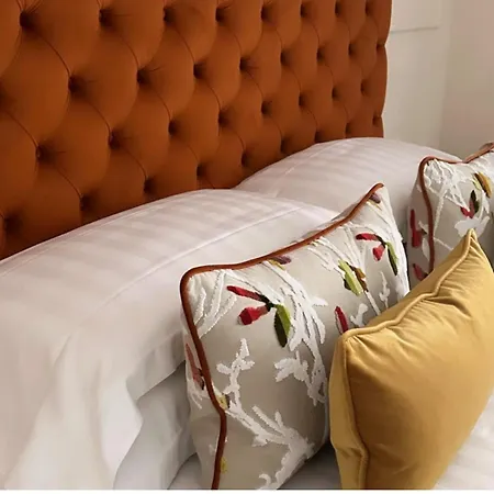 Nouvelle Maison Luxury Palace Гостевой дом 4*