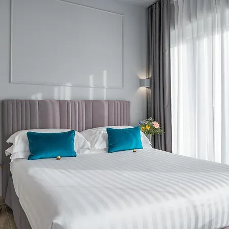 Konukevi Nouvelle Maison Luxury Palace Roma