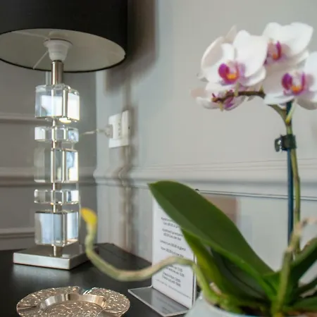 Nlm Boutique * Rome